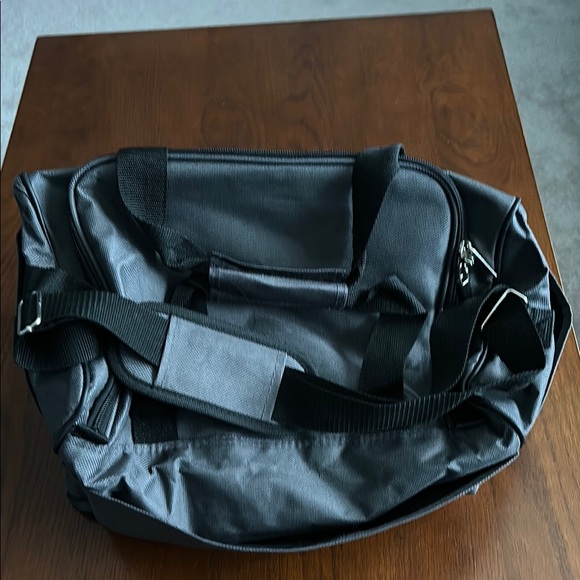 Chaps Black Duffel Canvas Bag - Picture 2 of 10